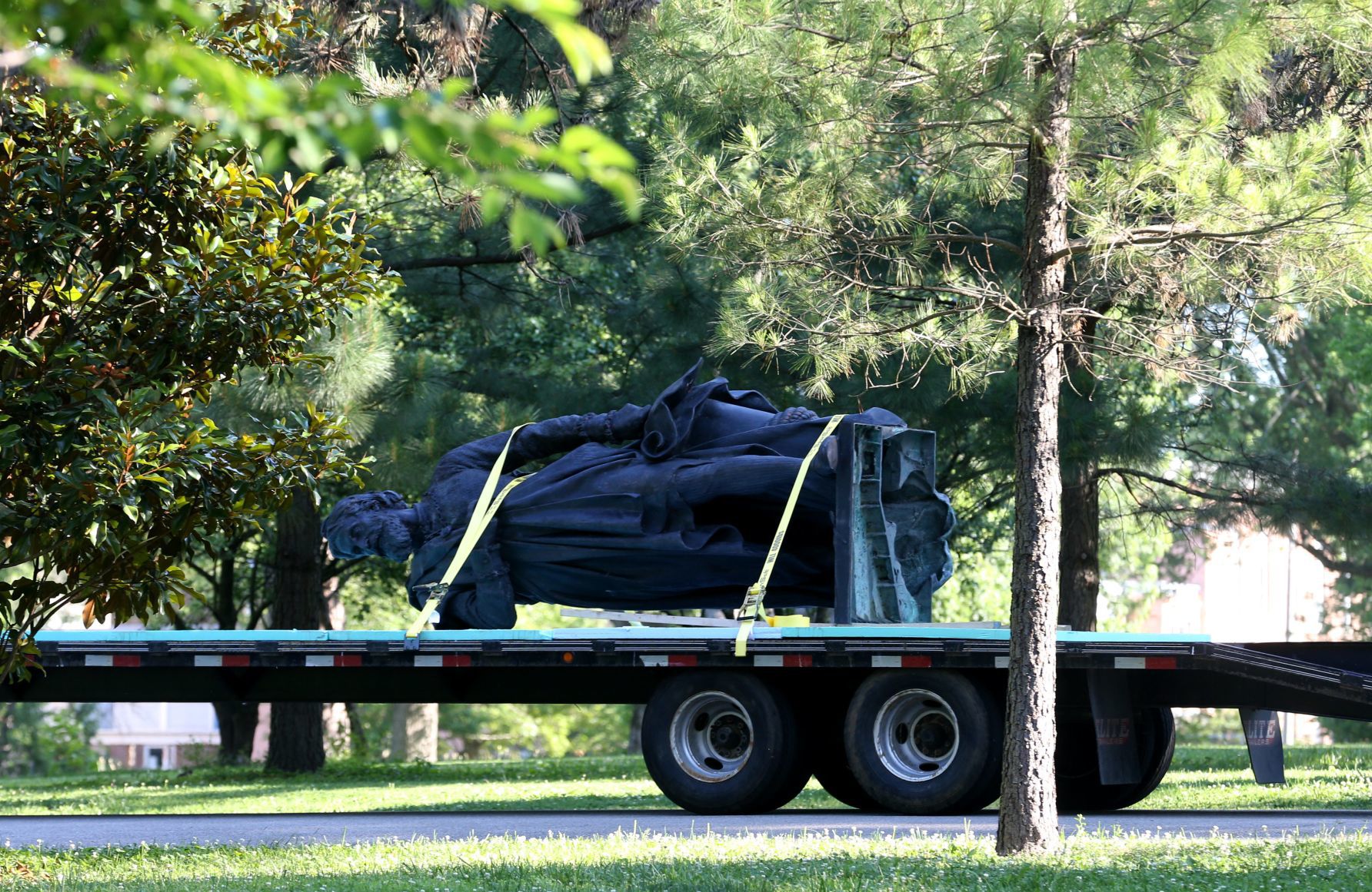 Christopher Columbus statue removed from Tower Grove Park